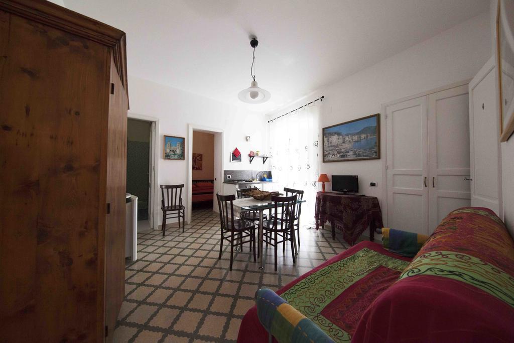 Gioeni 23 Apartment Cefalu Ruang foto